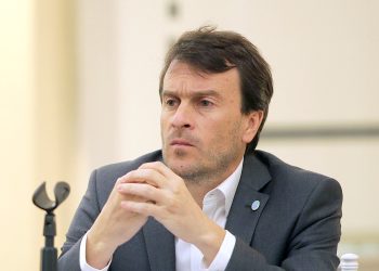 El ministro Nieri apuntó contra el PJ por el rechazo a acompañar el Presupuesto