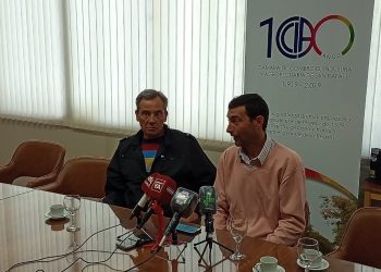 El comercio permanecerá abierto el día viernes