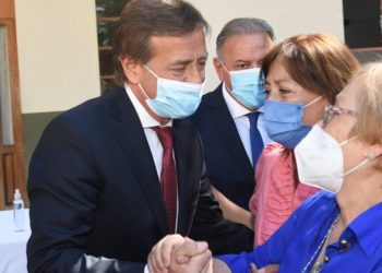El gobernador  habló de su intervención médica en Buenos Aires