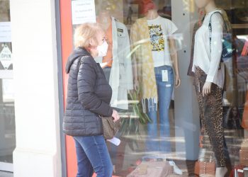 Cómo trabajará el comercio durante el fin de semana largo