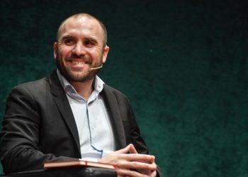 Guzmán: «Acabar con la dependencia del FMI es un acto de soberanía»