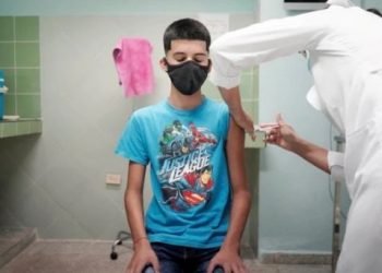 La Sociedad Argentina de Pediatría pidió evidencias científicas a la Anmat para recomendar la vacuna Sinopharm a menores