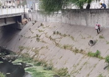 Preocupación de vecinos por gritos debajo de un puente en Salta: al revisar, encontraron una orgía