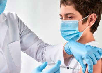 Pandemia: “Es muy bueno que tengamos una vacuna autorizada para los pacientes pediátricos”