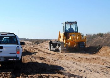 Reconstruyen los tramos más degradados de las rutas 179 y 190 en el Sur provincial