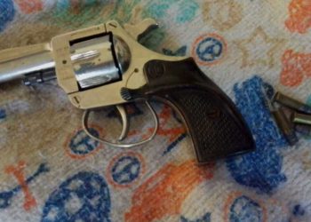 Un policía evitó que un joven se quitara la vida con un revólver en Godoy Cruz