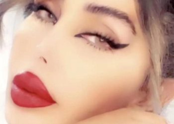 Una mujer transgénero fue condenada a dos años de prisión por «imitar al sexo contrario»