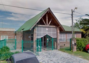 «¿Y qué querés con esas polleras cortas que usan?»: la respuesta de una docente a una chica que fue manoseada por su compañero