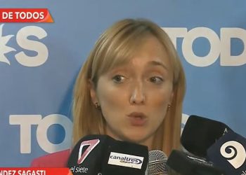 Anabel Fernández Sagasti y Adolfo Bermejo reconocieron la derrota