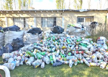 Deportivo Argentino es centro de recepción para las “botellas de amor”