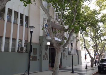 El Municipio de San Rafael aportará materiales para que la esposa del policía Pavez construya su casa