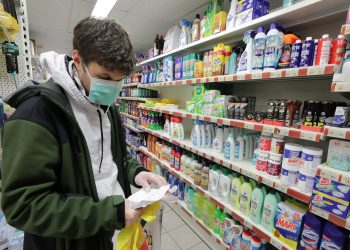 Economista considera que las medidas tomadas por el Gobierno son inútiles para bajar la inflación