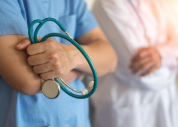 Investigan a un ginecólogo que ofrecía sexo a pacientes como terapia contra el virus del papiloma