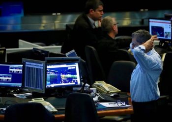 Los efectos que tiene sobre la economía cotidiana los niveles récord del riesgo país