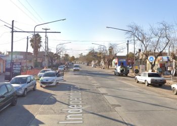 Un joven recibió un balazo en la nuca cuando esperaba el colectivo en Las Heras