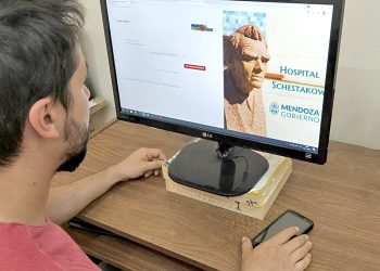 Presentan una nueva manera de sacar turnos en el hospital Schestakow a través de internet