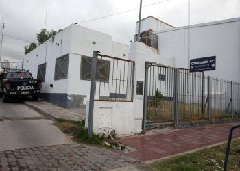 Godoy Cruz: Denunció que un policía le disparó cuando llevaba a su hija embarazada al hospital
