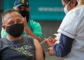 Dosis de refuerzo: malestar en Mendoza por la «improvisación” de la Nación