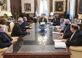 El Episcopado exhortó al Gobierno a construir acuerdos sin disputas­