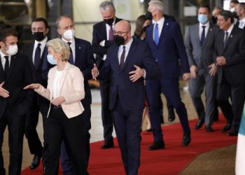 Europa amenaza a Rusia con sanciones si invade Ucrania­