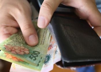 Los jóvenes argentinos tienen los sueldos más bajos de la región