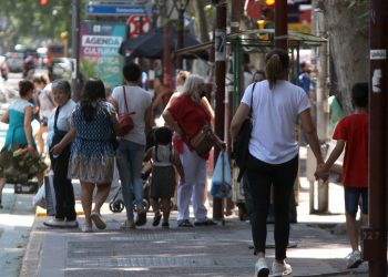 Mendoza y el pase sanitario: “Será difícil controlar, pero es una decisión de la Nación»