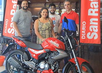 Diario San Rafael entregó la flamante moto Benelli 0km que sorteó  entre sus lectores por el 25° aniverario