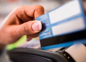 Viajes al exterior: cómo extraer dólares en otro país y qué hay que tener en cuenta a la hora pagar con tarjetas de crédito y débito