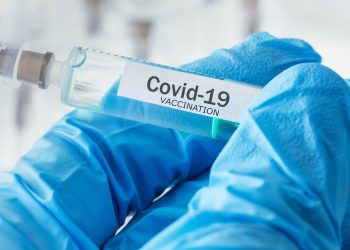 Avance de la variante Ómicron en Argentina: especialistas piden completar la vacunación