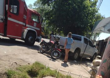 Salto de las Rosas: Un hombre que trabajaba con una retroexcavadora rompió un caño de gas