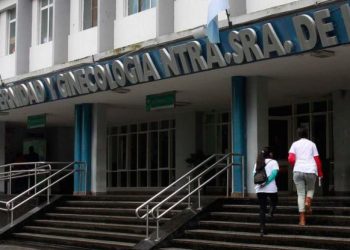 Aberrante: una nena de 10 años fue violada, dio a luz y el acusado está prófugo