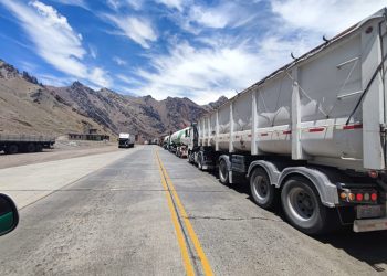 Aprocam insiste en que las empresas no envíen camiones a Chile