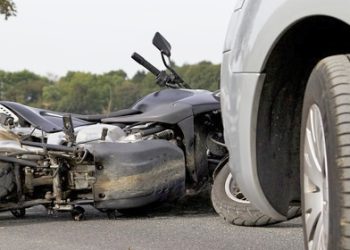 ¿Qué responsabilidades tienen los conductores ante un accidente de tránsito?