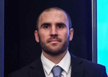 Guzmán: «Argentina necesita más tiempo para pagar y quiere llegar a un acuerdo»