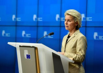 La Unión Europea amenaza con sanciones a Rusia si ataca a Ucrania