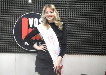La candidata por el Club El Porvenir a la corona de Ciudad visitó los estudios de FM Vos