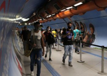 La región en alerta: Brasil confirmó cuatro casos de «flurona», la combinación entre Covid-19 y gripe