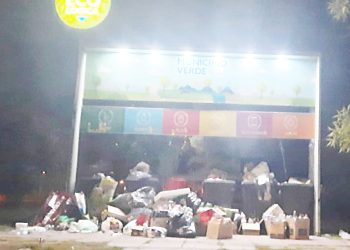 Mala disposición de residuos en las estaciones ecológicas durante las Fiestas