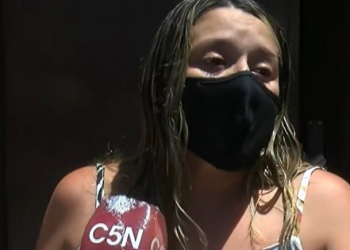 Le gatillaron en la panza a una embarazada para robarle