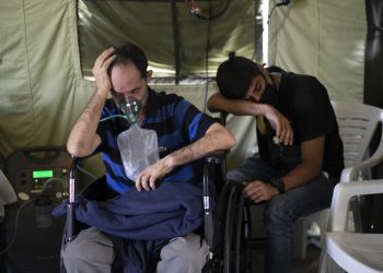 Ómicron: preocupación por un síntoma que puede durar mucho tiempo, incluso después de haber superado la enfermedad