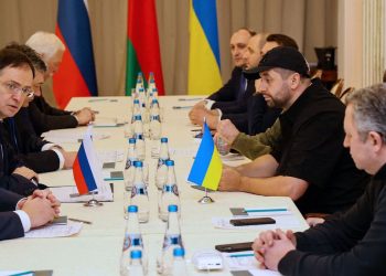 Terminó la cumbre de negociaciones entre Ucrania y Rusia: hay hermetismo y crece la tensión