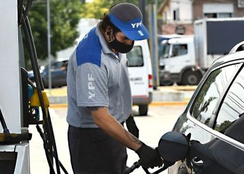 Aumentaron 9% los combustibles este miércoles