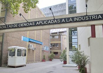 Autoridades de la FCAI no descartan que la universidad adhiera al pase sanitario