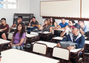 El IES del Atuelcomenzó con el dictado de cursos y talleres