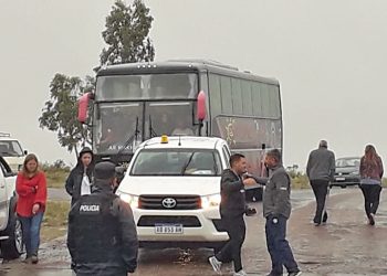 Asisten a familias afectadas por las lluvias persistentes