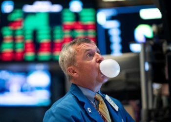 Mercados mundiales en llamas: caen las Bolsas y se dispara el precio del petróleo por la guerra