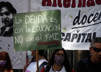 Paritaria docente: el Gobierno ofreció un aumento del 45,46%