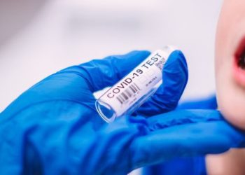 Preocupación: Qué es el “crup”, el nuevo síntoma que sufren los niños con la variante Ómicron del coronavirus