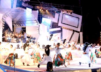 Vendimia: más de 130 artistas en escena y 20 músicos en vivo