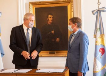 Suarez recibió al ministro de Educación de la Nación:  Se repartirán 23.287 netbooks en 210 escuelas de la provincia